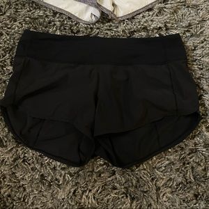 Lululemon size 8 speed up shorts black